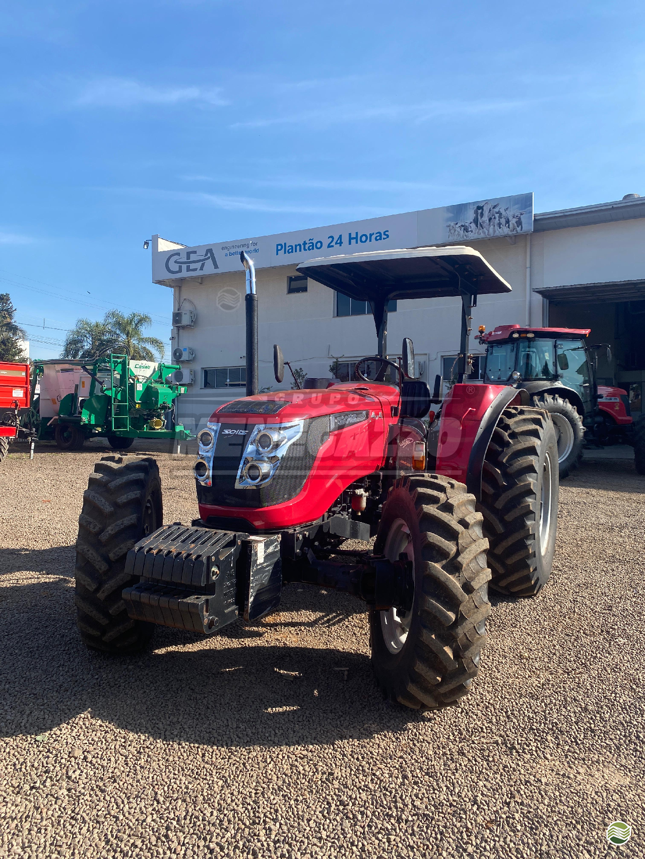 TRATOR YANMAR SOLIS 90 Tração 4x4 Grupo Menegazzo CONSTANTINA RIO GRANDE DO SUL RS